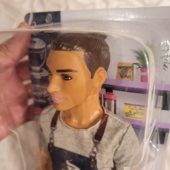 Barista Ken by Barbie You Can Be Anything 2018 - Picture 5 of 17